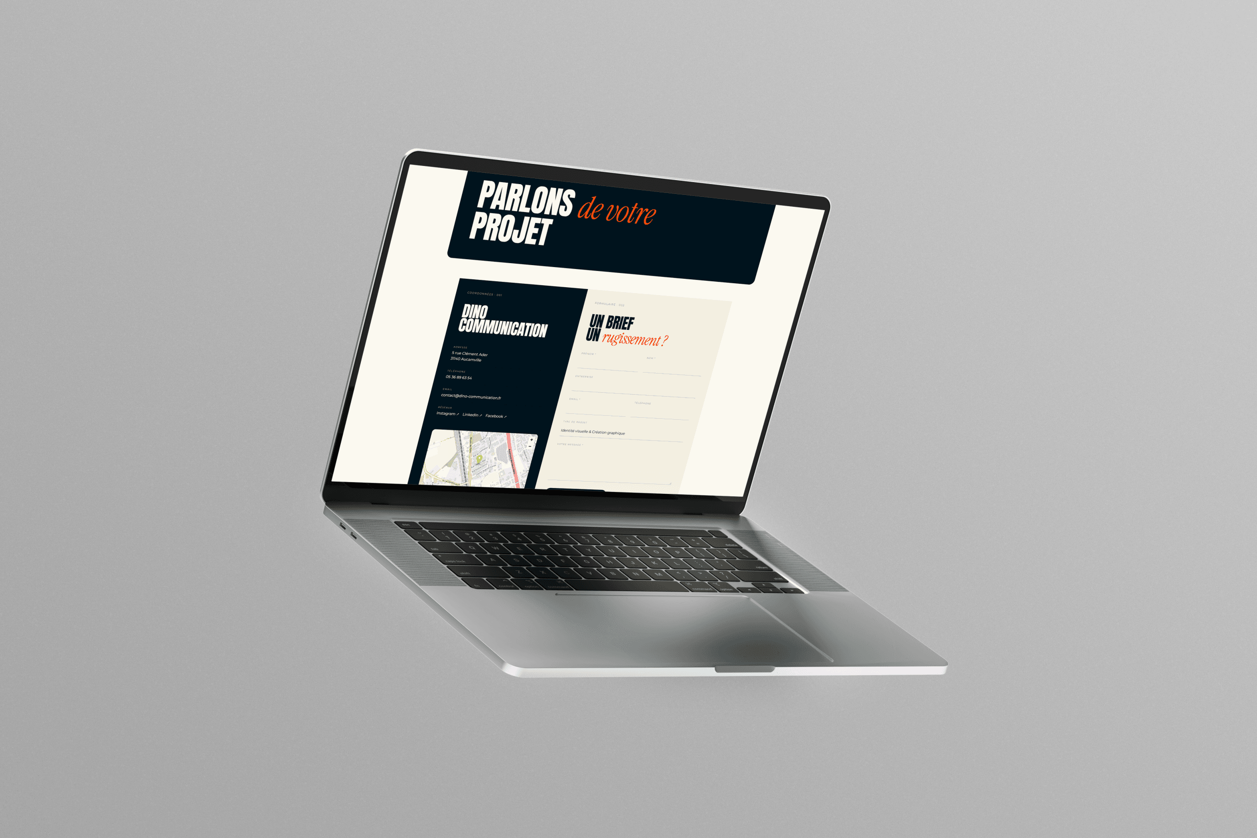 Page contact du site Dino Communication sur un portable : le titre « Parlons de votre projet » et le formulaire de brief.